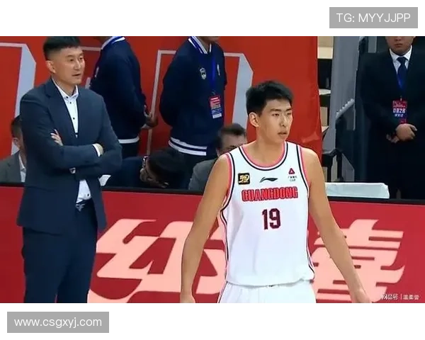 广州男篮官宣徐昕续约三年并租借加盟曝广东队拥有回购条款